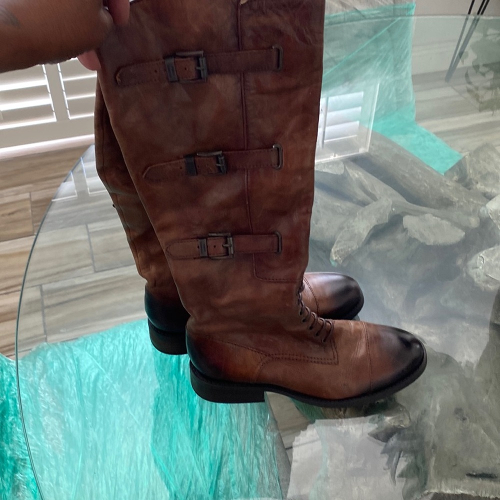 Beautiful brown boots